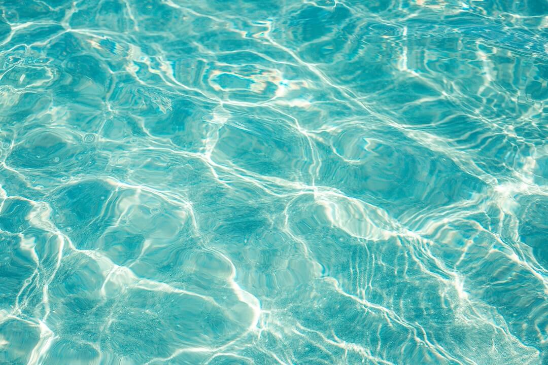 How Our Experts Test and Balance Pool Water in Florida Image